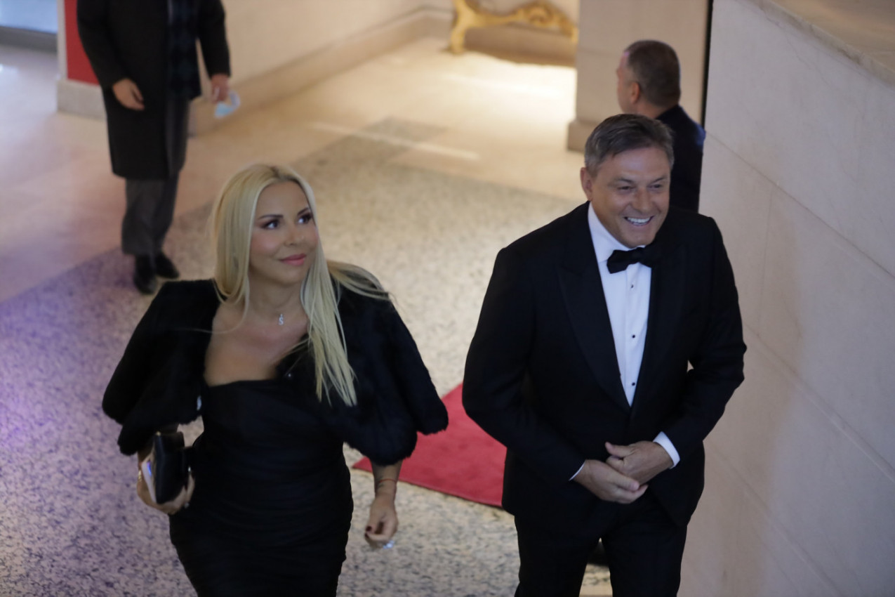 PIKSI SE ŽENIO DVA PUTA, SNEŽANA PRIZNALA DA IM JE BRAK BIO TURBULENTAN: Njihovi naslednici danas žive u suvom luksuzu