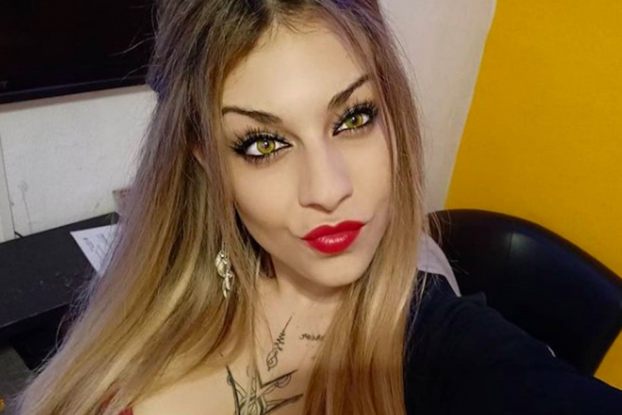 MANEKENKA ODGRIZLA JEZIK DEČKU I POBEGLA: Razlog je bizaran, ovako se branila