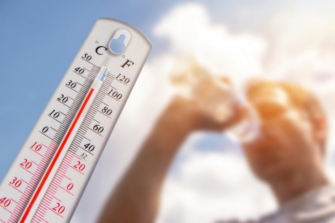 ŠTA SE S TELOM DEŠAVA NA 30, A ŠTA NA 40 STEPENI CELZIJUSA: Stručnjaci upozoravaju na rizik po zdravlje - i nije naivno