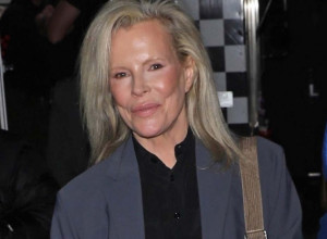 UBEDILA JE ĆERKU DA JE PRIRODNA - SVE DOK NISMO VIDELI DOKAZ: Glumicu svi pamte po bizarnoj odluci da kupi ovaj grad