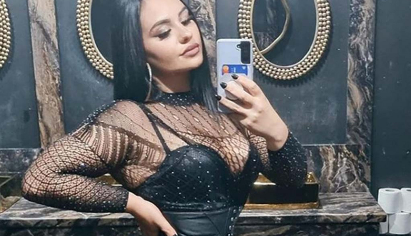 POLICAJKA UHVAĆENA U VRELOJ AKCIJI SA ZATVORENIKOM: Njegov cimer radio sramnu stvar dok su oni uživali