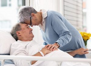 SKORO 5 DECENIJA PROVELI SU U SREĆNOM BRAKU: Zbog teških bolova, rešili su da umru zajedno - a evo kako su to uspeli