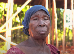 IMA 103 GODINE I JOŠ JE NEVINA:  Zaljubila se, čovek nestade, a ona ga i dalje čeka (VIDEO)