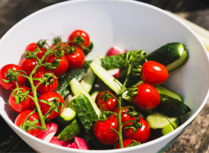 AKO JEDETE PARADAJZ I KRASTAVCE ZAJEDNO, PRAVITE HAOS U TELU: Zbog ove greške opterećen je ceo organizam, a evo i kako