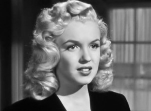 PRE NEGO ŠTO JE POSTALA BOGINJA HOLIVUDA, BILA JE KAO I SVE MI: Glumicu ne prepoznajemo na slici, kao druga žena (FOTO)