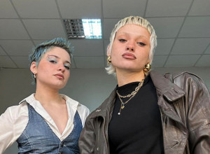 OTAC PRODAO BLIZNAKINJE I RAZDVOJIO IH ODMAH POSLE ROĐENJA: Svaki dan su sanjale isti san i našle se posle 19 godina