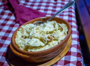 RECEPT ZA POPARU POPUT ONE KOJE SU VAM SPREMALE BAKE: Jelo je odlično za velike vrućine, zahteva minimalno truda