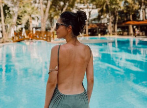 SRPSKA VODITELJKA POKAZALA IZAZOVNU FIGURU: Struk kao kod Kardašijanki, sebe nazvala lavicom (FOTO)