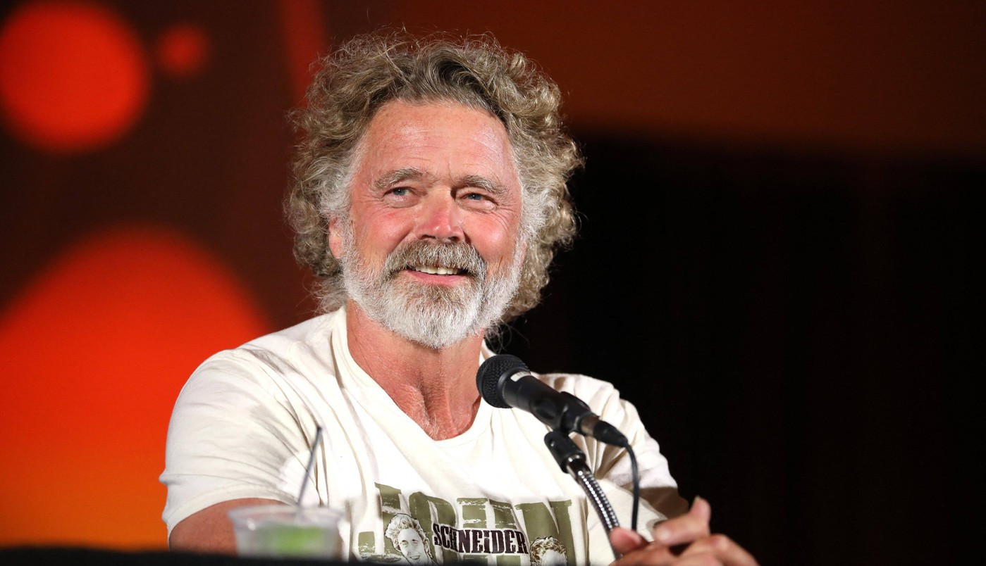 SLIKA I URNA POKOJNE SUPRUGE SU MU BILI SVE: Lopovi su nedavno ukrali baš to i njegov verenički prsten i slomio se!