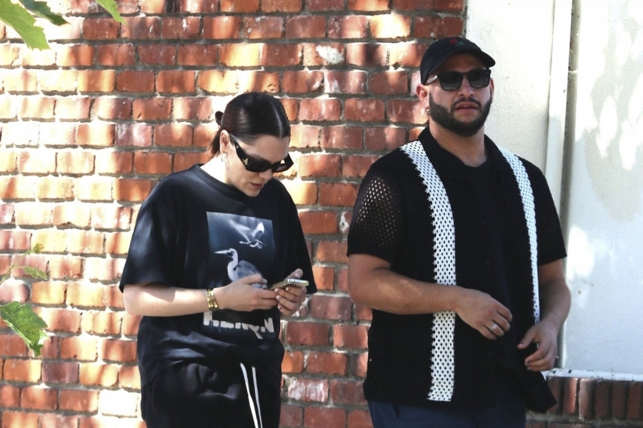 NAJPOZNATIJA PEVAČICA SVETA IMA DVA MENTALNA POREMEĆAJA: Otkrila da se suočava sa teškom bolešću, saznala pre 3 meseca