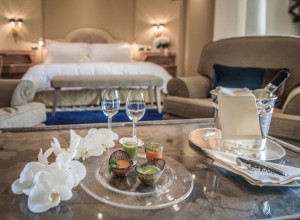 OPASNOST VREBA I U HOTELU S PET ZVEZDICA, EVO GDE IMA NAJVIŠE BAKTERIJA! Infekcije su moguće od lifta do kreveta