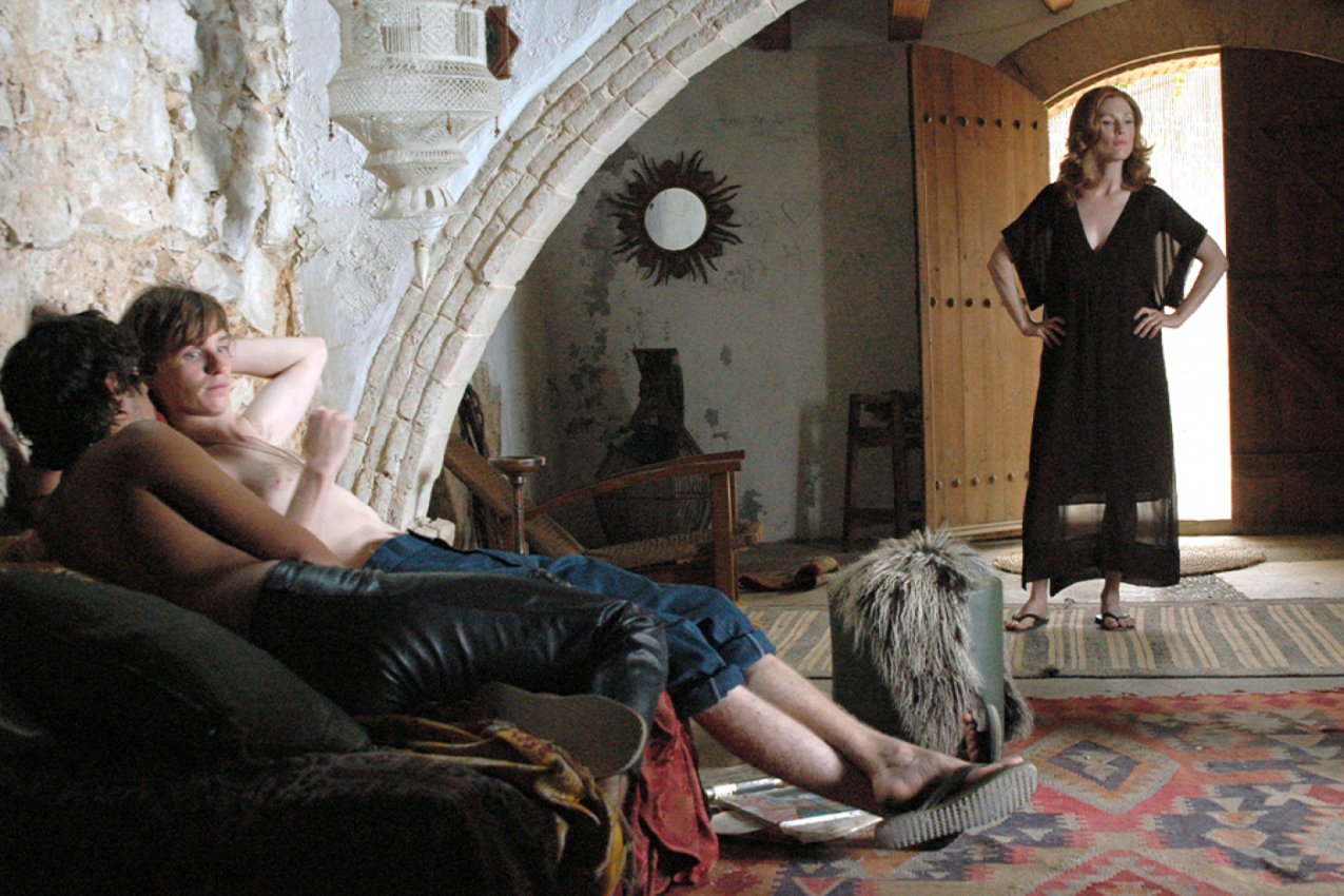 GLUMICA JE TVRDILA DA MOŽE DA PREOBRATI GEJ SINA: Odlučila je da ga zavede i legne s njim, pa je zadesila tragedija veka