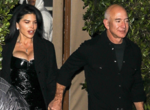 PLASTIČNA LJUBAVNICA OTKRILA DETALJ O NAJBOGATIJEM ČOVEKU NA SVETU: Svima su vilice pale, ovo niste znali!