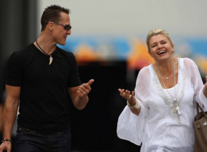 PRODAVALA JE SVE ŠTO JE IMALA DA BI NJEGA LEČILA: Šumaherova žena je prvo ljubila njegovog kolegu, sada mu je lojalna