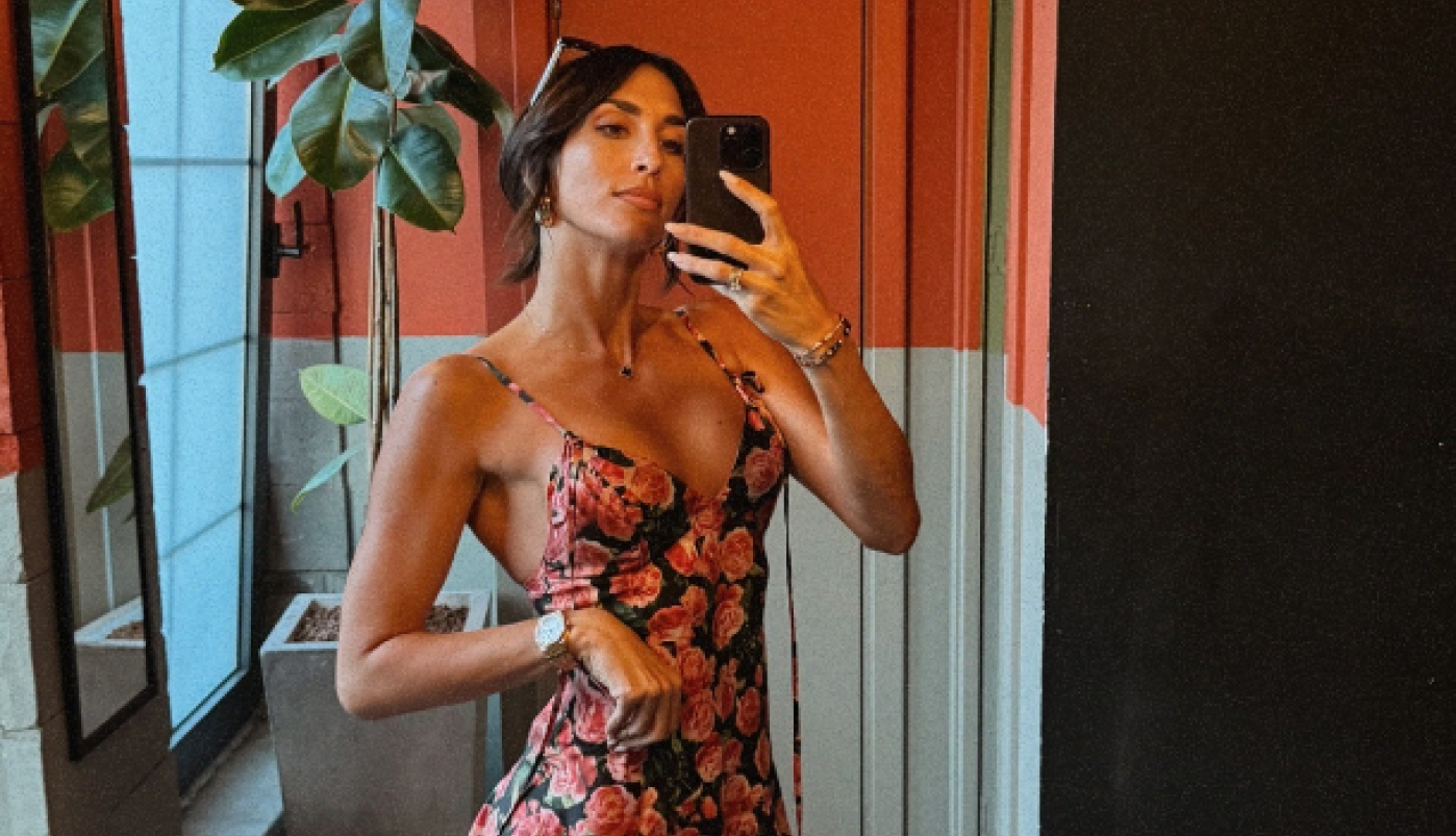 ITALIJANI POLUDELI ZA JELISAVETOM ORAŠANIN - OVO ŠTO JE OBUKLA ODMAH DIŽE TEMPERATURU: Ne zna se gde čovek pre da gleda! (FOTO)