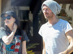 NAJLEPŠI PAR RASKINUO NAKON SEDAM GODINA VEZE! Okončali veridbu posle idilične ljubavi, ona primećena u ŠOK izdanju