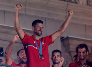 "IMAO JE VELIKI PROBLEM, BEZ TOGA NE BI MOGAO DA IGRA" Niko nije znao sa čime se Novak suočavao pre osvajanja zlata