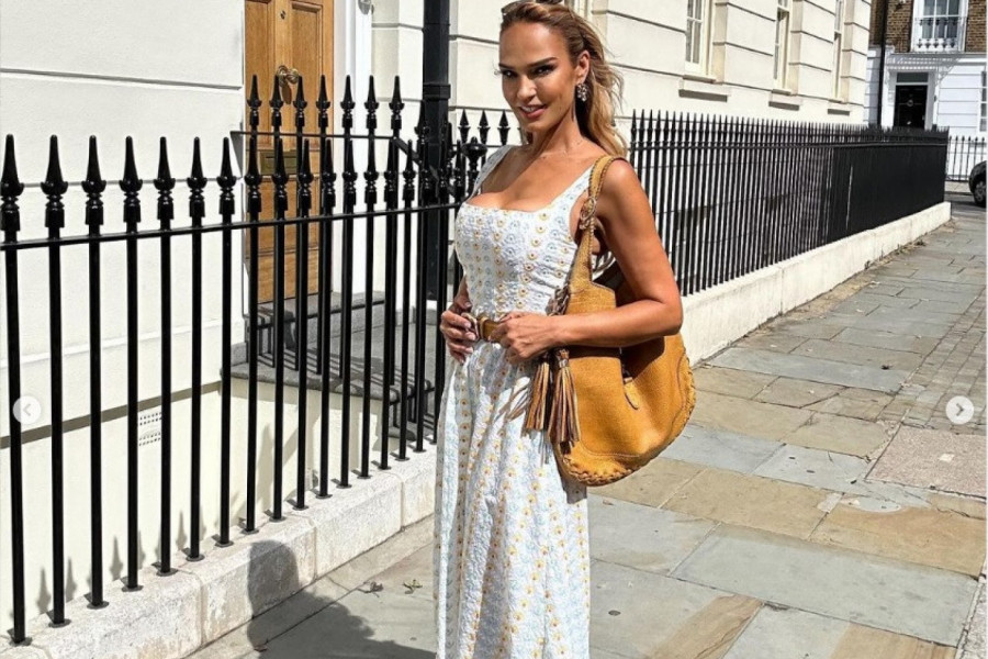 MARIJANA MATEUS ISTURILA BUJNE GRUDI I UTEGLA STRUK: Muškarci gledali u cice, niko u lice - šta je to uradila? (FOTO)