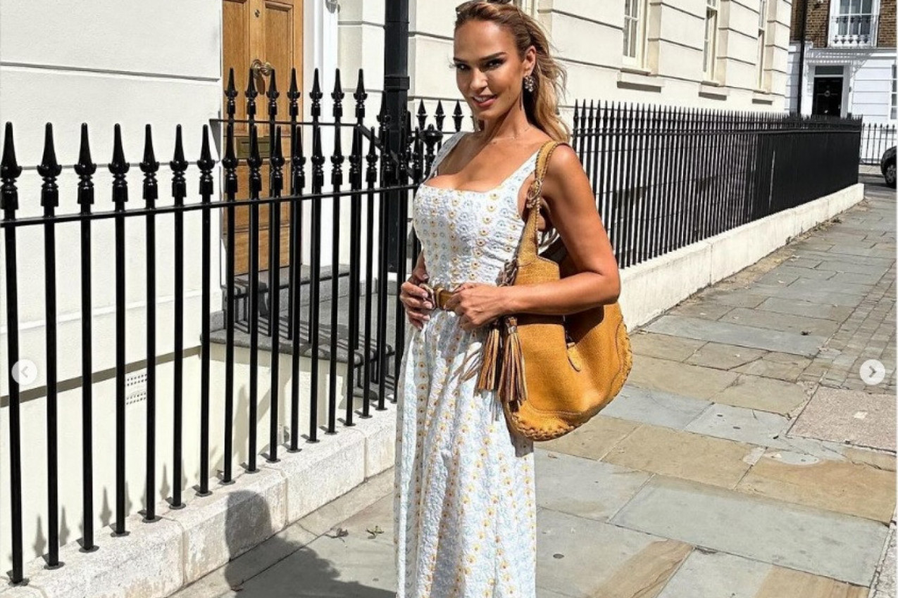 MARIJANA MATEUS ISTURILA BUJNE GRUDI I UTEGLA STRUK: Muškarci gledali u cice, niko u lice - šta je to uradila? (FOTO)