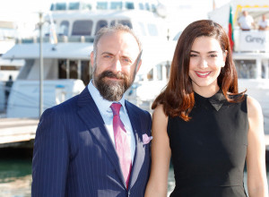 ONUR I ŠEHEREZADA zablistali na crvenom tepihu: Ona posle tri porođaja NIKAD VITKIJA, zbog nje je varao trudnu ženu – pa joj karma vratila