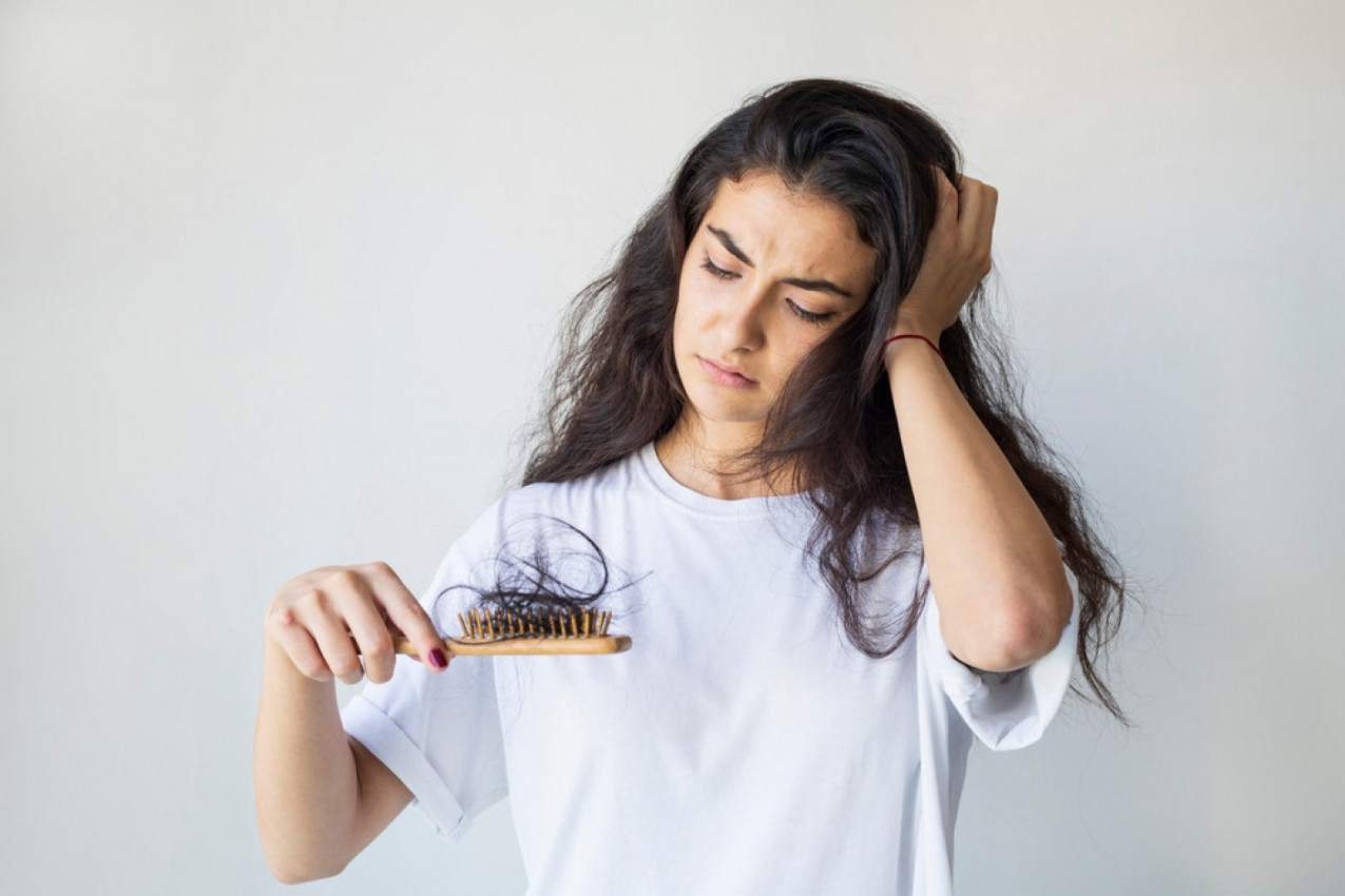 OPADA VAM KOSA, IMATE NIZAK LIBIDO I RANE VAM SPORO ZACELJUJU? Ovo su provereni znakovi da vam nedostaje mineral koji svi zaboravljaju