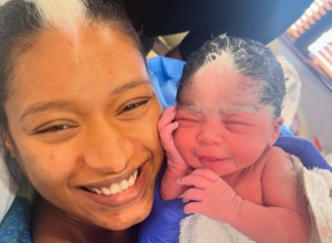 JEDVA JE ČEKALA DA UGLEDA SVOJU BEBU, A KADA JU JE RODILA SUZE SU JOJ SAME LILE NIZ LICE: Nije mogla da veruje šta vidi! (FOTO)