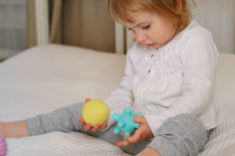 NOVA TEHNOLOGIJA UBRZAVA DIJAGNOZU! Za prvi TEST NA AUTIZAM, potreban je samo pramen kose - i to pre 3. godine života!