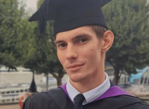 POSLAO JE MAJCI SRCEPARAJUĆU PORUKU I SAMO NESTAO - uporno je pokušavala da ga dozove, ali odgovora nije bilo! Ove reči je progone: Mama, pojeo sam to! (FOTO)