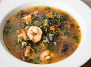 SAVRŠENA ČORBA OD PEČURAKA PO RECEPTU DŽEJMIJA OLIVERA: Priprema se za 15 minuta, kao stvorena za zimske dane - OKREPIĆE VAM I DUŠU I TELO!