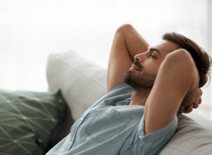 DEVOJKA NE MOŽE DA IMA ODNOS SA MNOM JER MI JE PREVELIKI - našao sam rešenje i isprobao ga! A onda sam začuo vrisak - pogodio sam je pravo u srce!