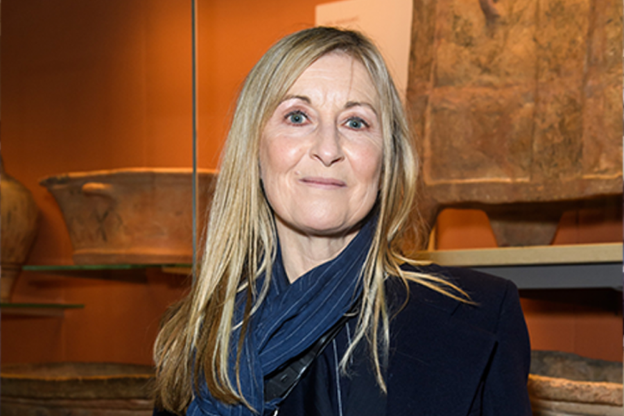 POZNATA VODITELJKA OBOLELA OD ALCHAJMEROVE BOLESTI! Sve vreme je mislila da pati od simptoma menopauze - 1 znak je bio očigledan, ali ga je godinama ignorisala! (FOTO)