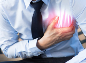 RIZIK OD SRČANOG UDARA I ŠLOGA MOŽE SE OTKRITI 10 GODINA RANIJE: Revolucionarno otkriće lekara - samo obavite jedan jednostavan pregled!