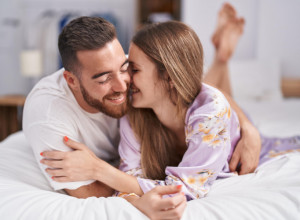 TRI GODINE NISAM VIDEO SUPRUGU NAGU! A onda sam uleteo dok se tuširala, i sada znam šta krije od mene