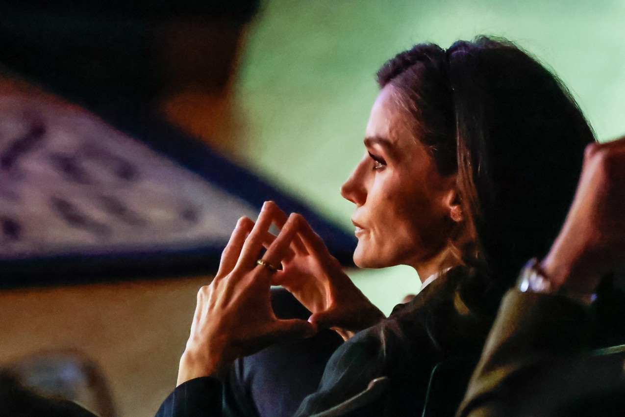 ZBOG OVE DIJETE KRALJICA U 6. DECENIJI IZGLEDA KAO PRAĆKA: Hvali se ogromnim obrocima, a kilogrami samo padaju