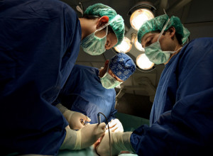 UMRLA SAM TOKOM OPERACIJE, A ONDA JE ME UJAK "GURNUO" NAZAD! Jezivo svedočenje žene koja je do detalja opisala šta se dešava posle smrti!