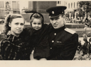 IMALA SAM 7 GODINA KADA ME JE OTAC IZVUKAO IZ KREVETA DA POSLEDNJI PUT VIDIM MAJKU: Ležala je na kuhinjskom stolu i umirala i to ZBOG NJEGA!