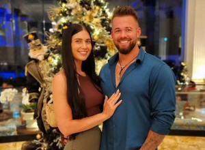 SPAVALA SAM SA 100 LJUDI OTKADA SMO VERENI, A PRVU BRAČNU NOĆ ĆU PROVESTI SA 30 NJEGOVIH PRIJATELJA: Buduća mlada otkrila šta se noću dešava na bludnoj farmi