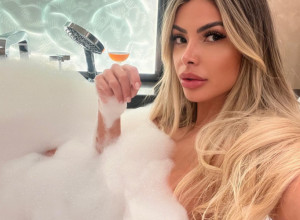 UGRADILA JE ČIP U ZADNJICU KAKO BI BILA ZGODNA - prvo joj je porastao polni organ, a kada joj je OVO otpalo nije znala šta će od sebe (ŠOK FOTKE)