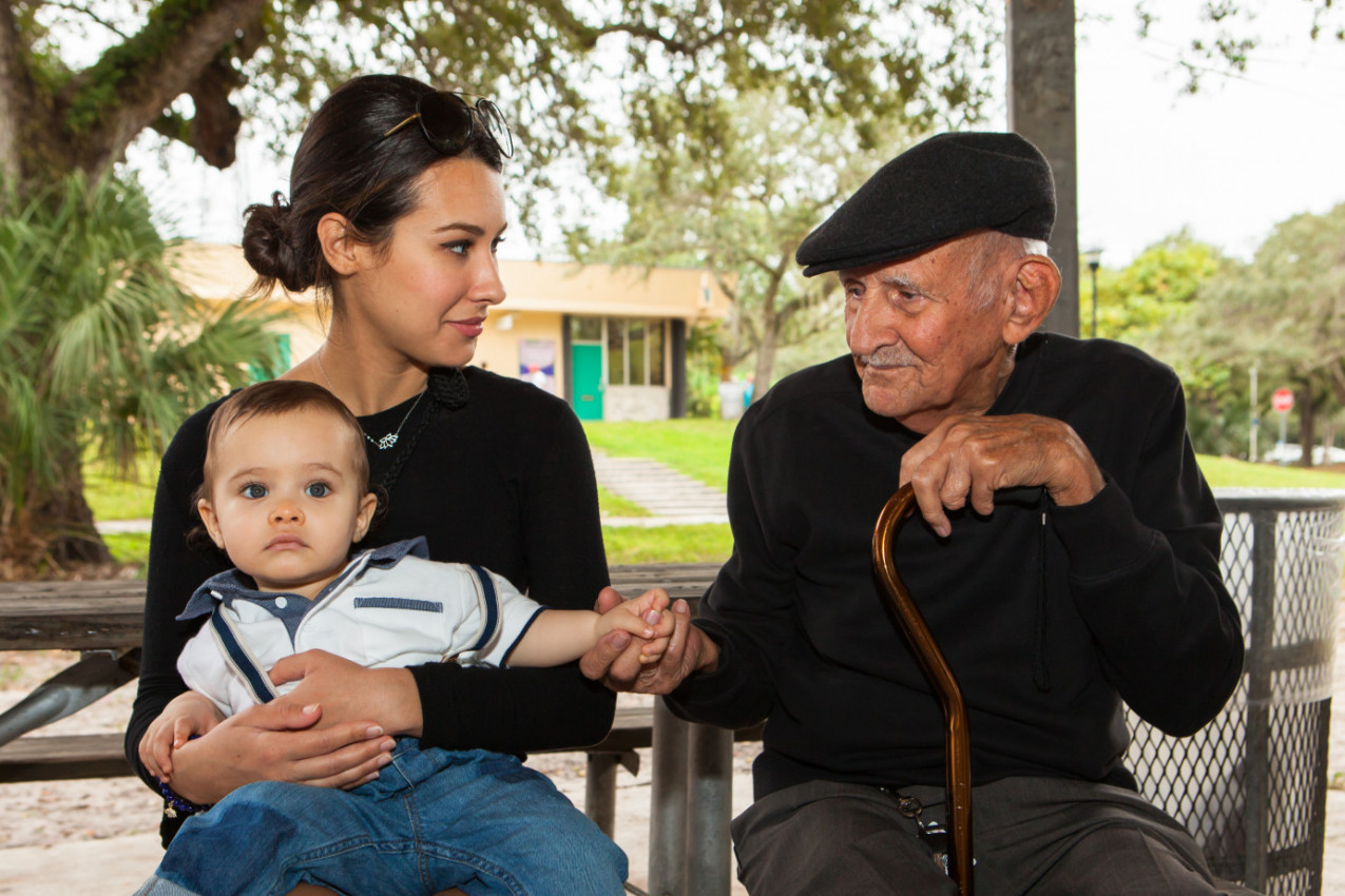 STOJAN JE BIO UBEĐEN DA SNAJA VARA NJEGOVOG SINA: Zahtevao je test očinstva, tražio dokaz da me otera - isplivala je ISTINA kojoj se nije nadao!