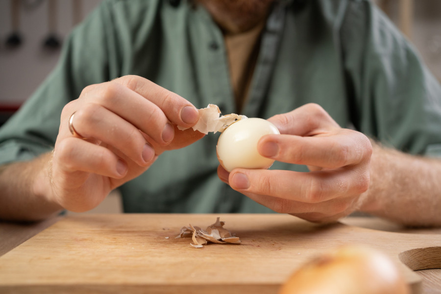 DOKTOR KOJI 18 MESECI SVAKOG DANA JEDE 4 KUVANA JAJA JE POKAZAO KRVNU SLIKU, LJUDI ZANEMELI: Da li je ovo moguće, nivo holesterola zaprepastio sve!