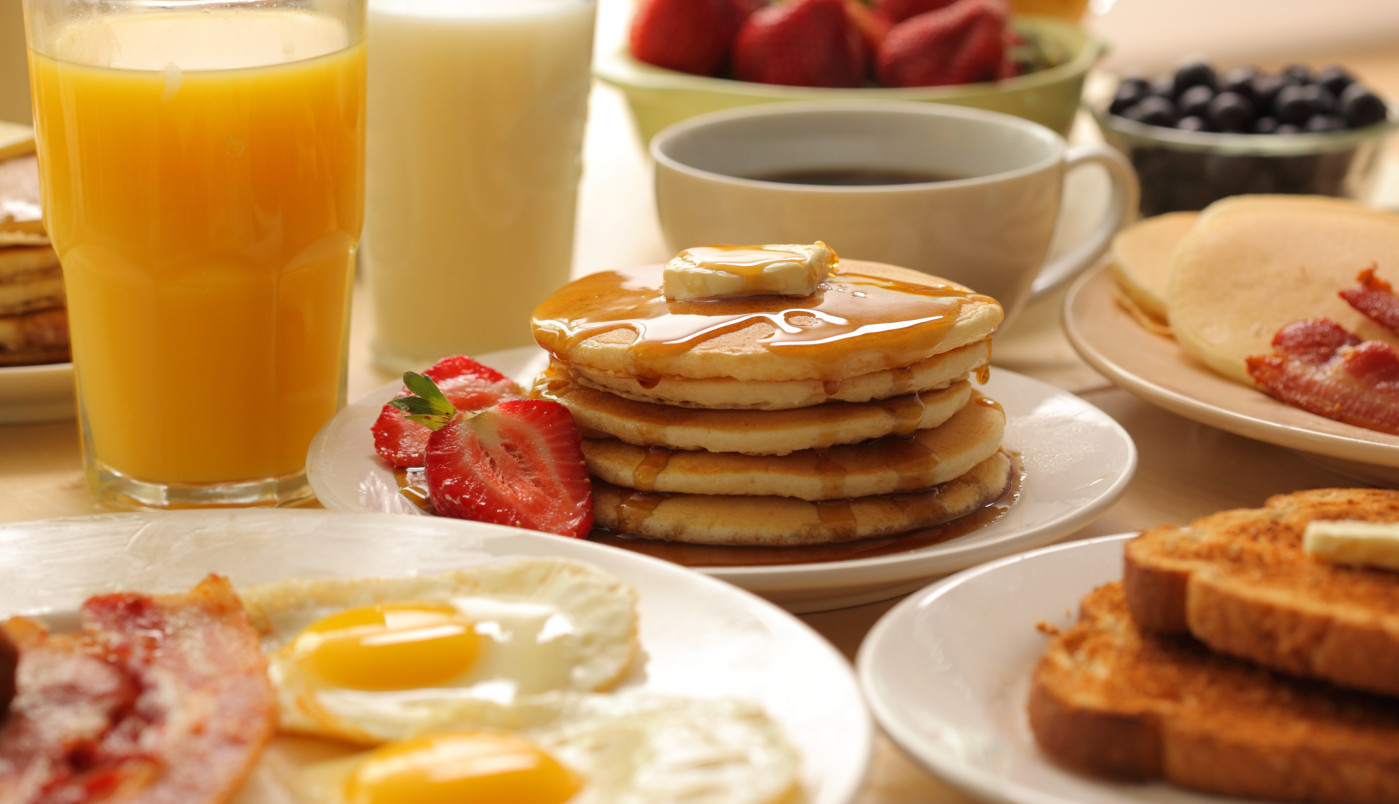 VELIKA GREŠKA KOJU PRAVE SRBI, PET NAMIRNICA KOJE NI U LUDILU NE SMETE DA JEDETE PRE 10 UJUTRU: Evo zbog čega se naglo gojite!