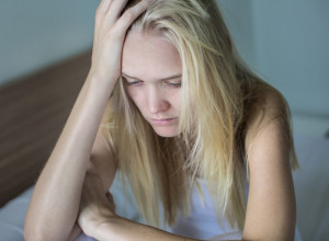 SAZNALA JE DA IMA RAK U TERMINALNOJ FAZI: Napustila muža, razvela se i upustila u raskalašan život, a ODNOSE je imala i u bolničkom krevetu!