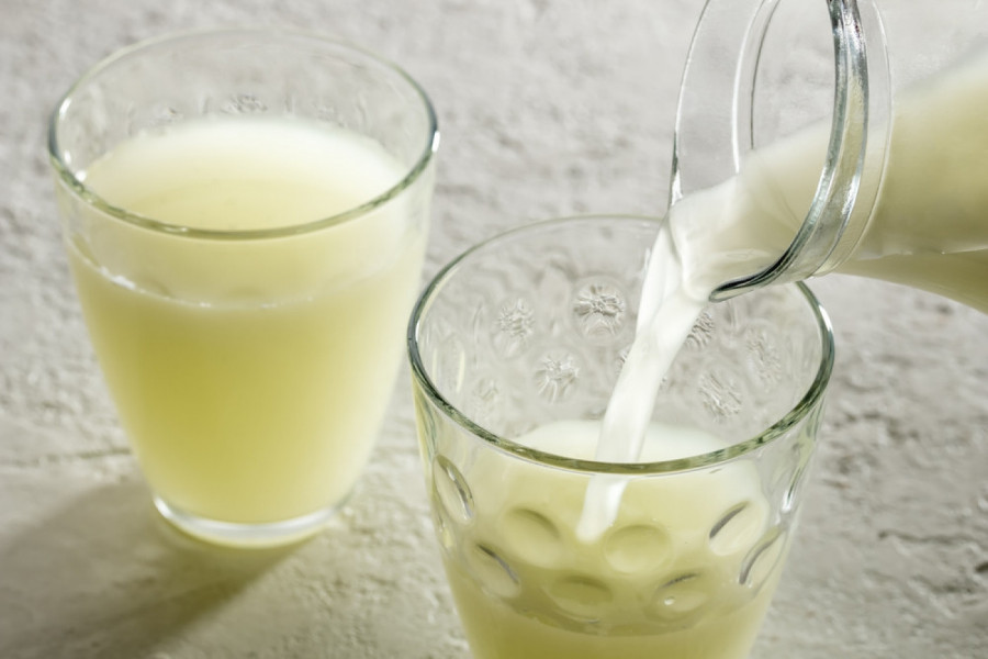 ZOVU GA "SELJAČKI NAPITAK" I VERUJE SE DA ČISTI JETRU KAO NIŠTA DO SAD: Kažu da je čudo koje treba piti na prazan stomak