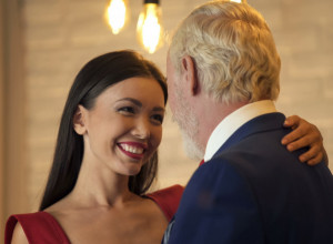 U TRENUTKU SLABOSTI SPAVALA SAM SA MAMINIM MUŽEM: Zbog onoga što mi je rekao nakon buđenja ostala sam bez reči