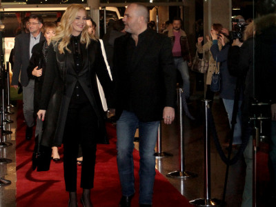 Nikola i Aleksandra na crvenom tepihu