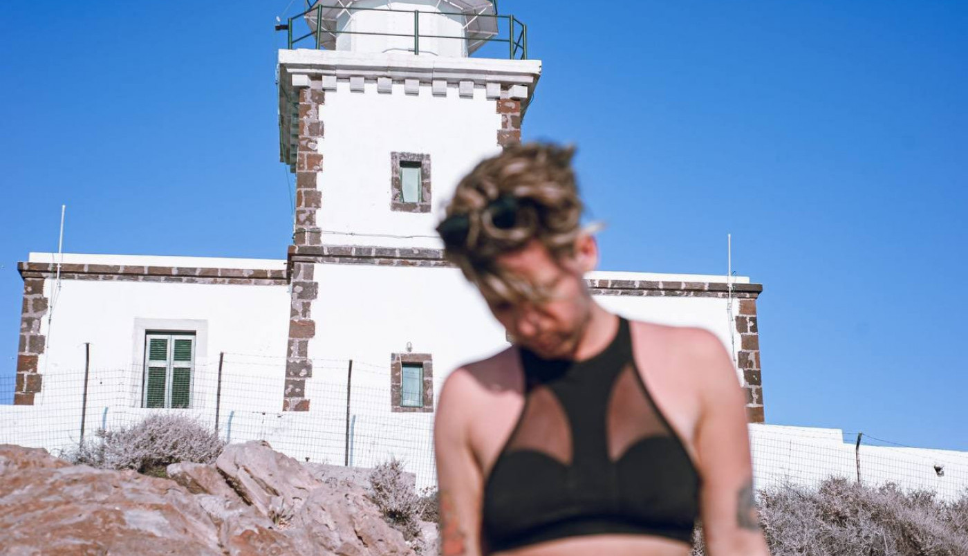 "ŠTA SI URADILA DO SAD? IMAŠ 35 GODINA, A NEMAŠ NI MUŽA, NI DEČKA - a i to pseto što vodaš, bolje da si dete rađala"! Da li i vi, drage žene, ovo svakodnevno slušate "u prolazu"?