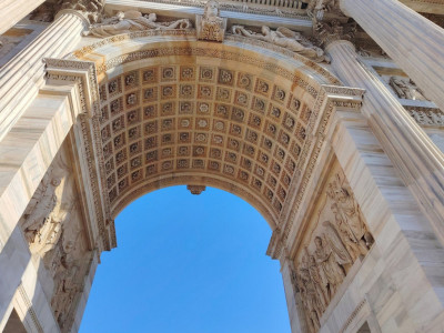 Unutrašnji luk Trijumfalne kapije 