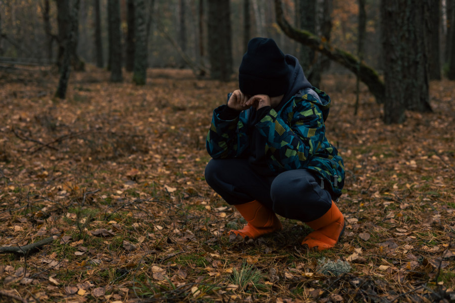 DVOGODIŠNJAK SE IGRAO U KUĆI I SAMO ISPARIO - na sebi je imao majicu na bretele i pidžamu! Posle mnogo suza i jauka stigla je vest - viđen je 11 km dalje, NIJE BIO SAM!
