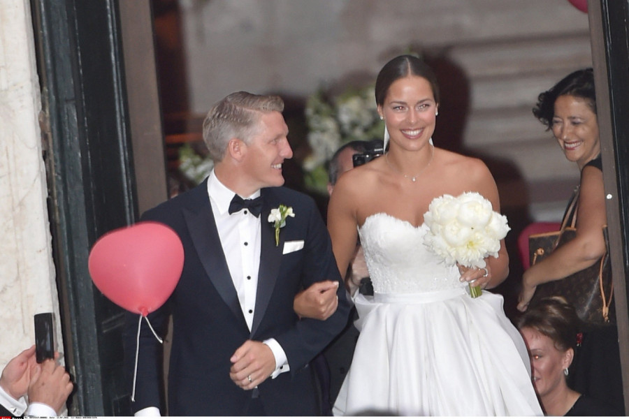 KAKO ĆE BASTIJAN POSLE SVEGA POGLEDATI U OČI RODITELJE ANE IVANOVIĆ: Jednom rečenicom je "kupio" njenog oca - a ovako su se ponašali prema zetu!