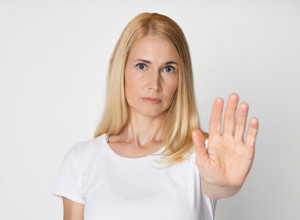 POD KONSTANTNIM STE STRESOM: Probajte jednostavnu vežbu - ova magična tačka na dlanu oslobađa vas bola i umora, i to u trenu! (VIDEO)